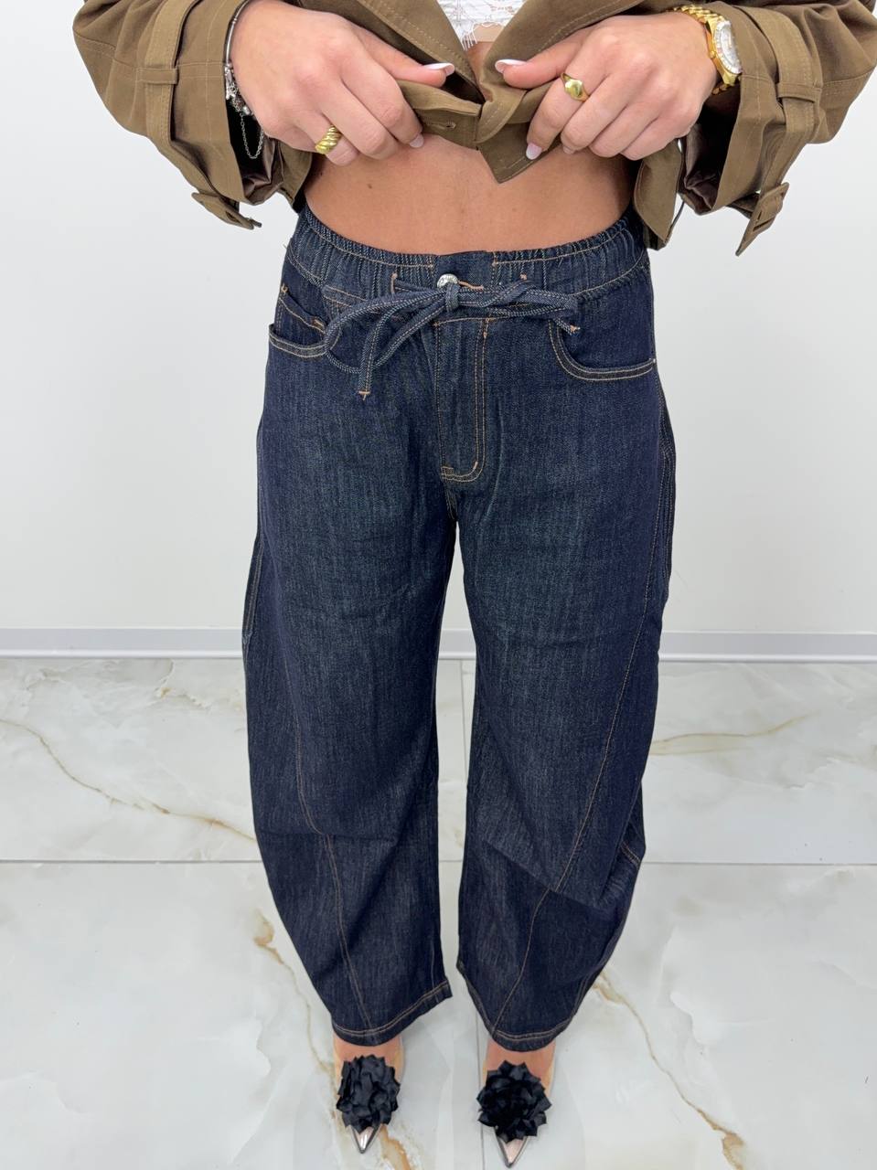 JEANS CON LACCIO