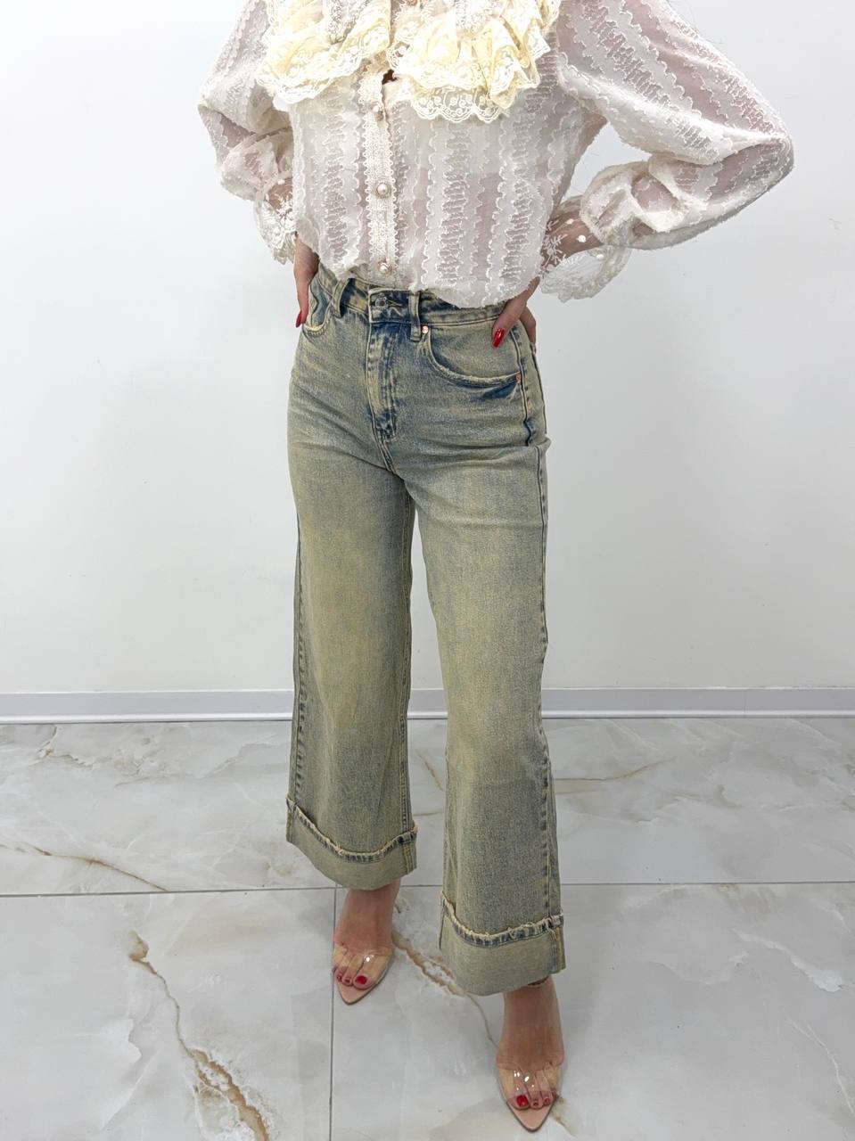 JEANS SABBIATO CON PIEGHETTA